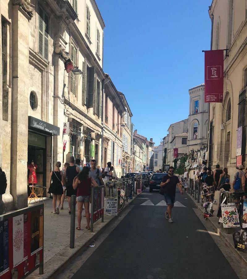 T2 centre ville avec extérieur Avignone Esterno foto